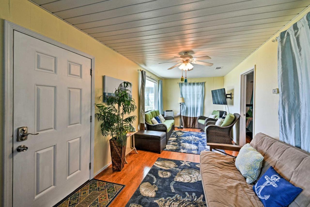 Galveston Beach House With Private Deck And Gulf Views Eksteriør billede