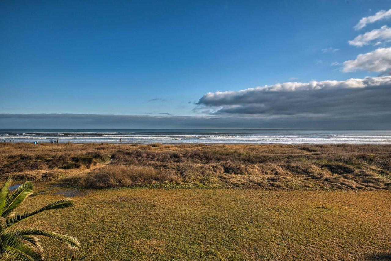 Galveston Beach House With Private Deck And Gulf Views Eksteriør billede