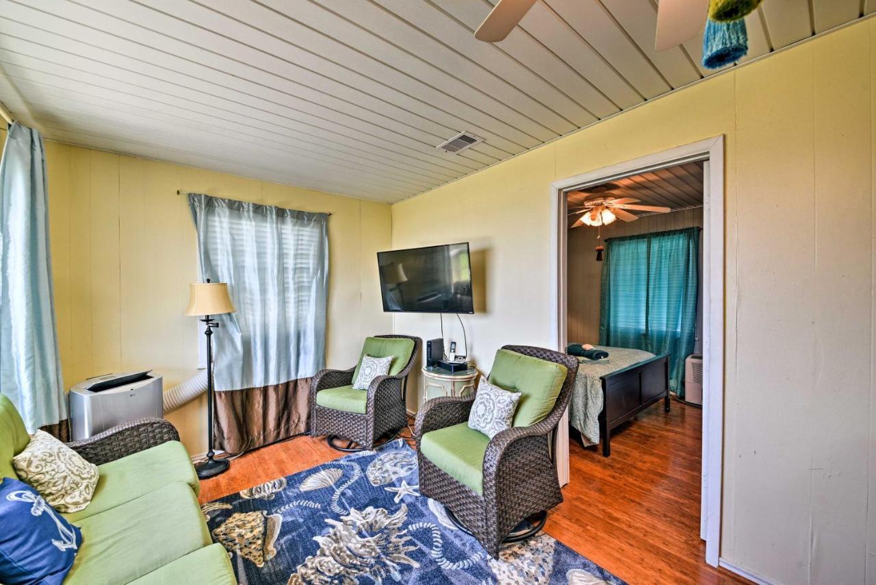 Galveston Beach House With Private Deck And Gulf Views Eksteriør billede