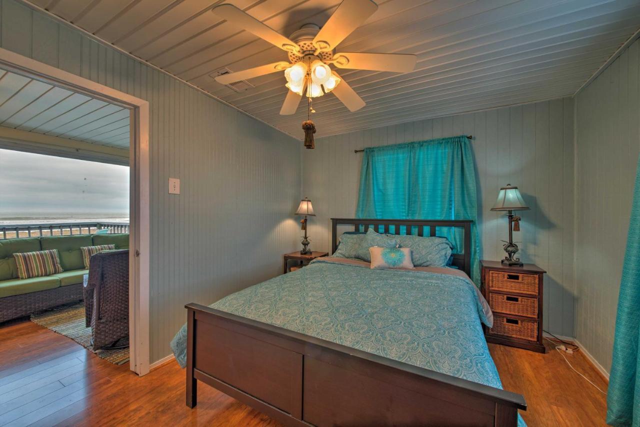 Galveston Beach House With Private Deck And Gulf Views Eksteriør billede