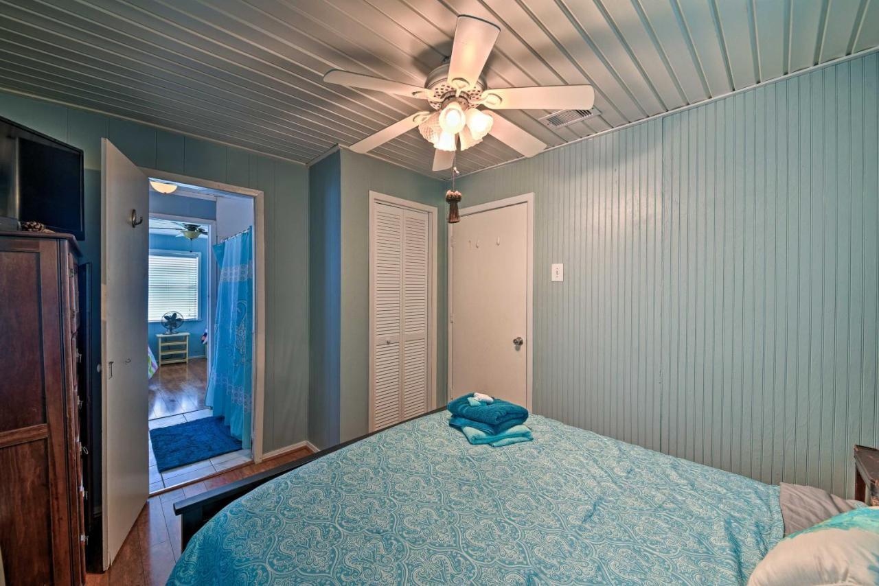 Galveston Beach House With Private Deck And Gulf Views Eksteriør billede